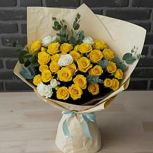 Букет цветов из:  Розы в Красном Холме Тверской области