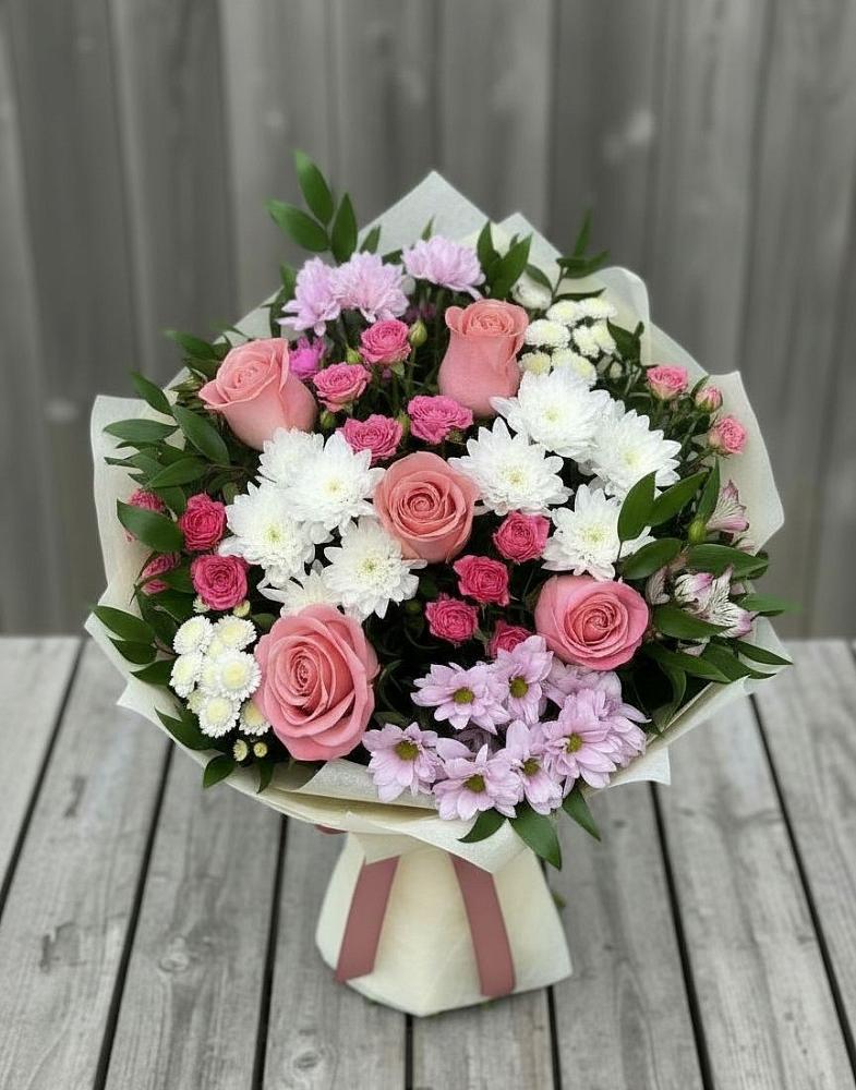 Букет цветов из: Альстромерии, Гвоздики, Розы и Хризантемы в Красном Холме Тверской области