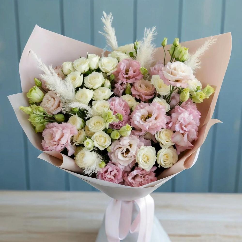 Букет цветов из: Альстромерии и Розы в Красном Холме Тверской области