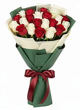 Букет Микс из красных и белых роз #REPLACE_PRED# Красном Холме Тверской области