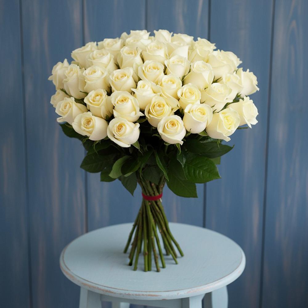 Букет 51 Белая роза Эдлесс Лав в Красном Холме Тверской области