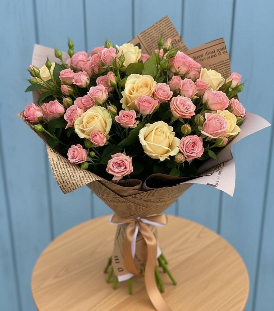 Букет цветов из: Розы в Красном Холме Тверской области