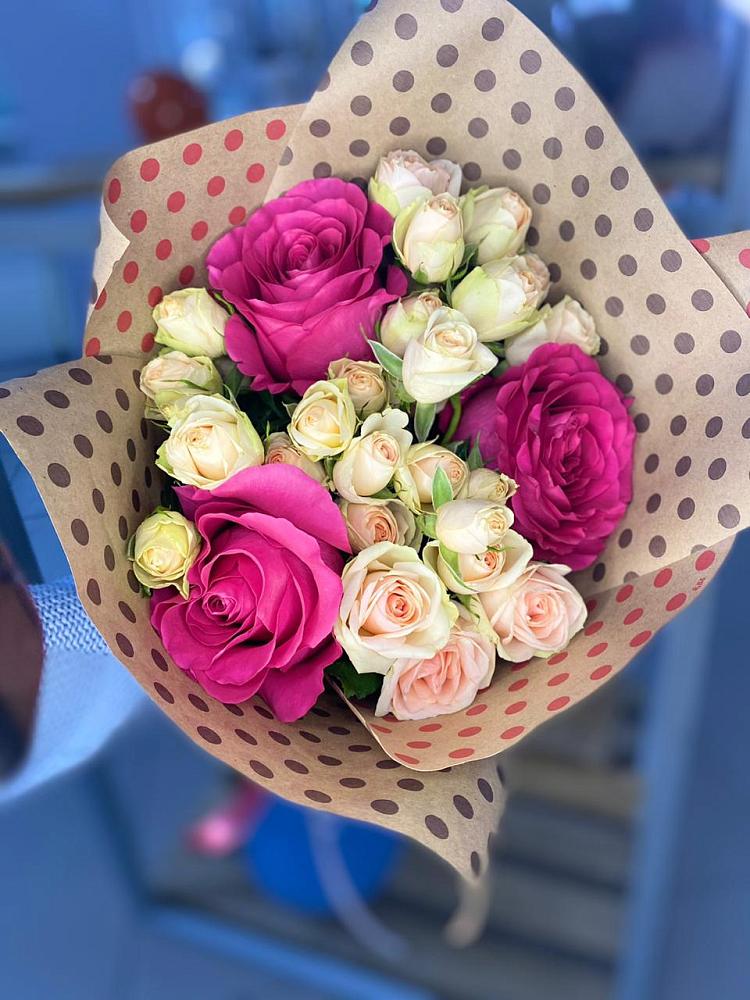 Букет цветов из: Розы в Красном Холме Тверской области