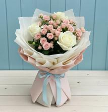 Букет цветов из:  Розы в Красном Холме Тверской области