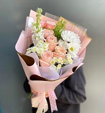 Букет цветов из:  Хризантемы и Розы в Красном Холме Тверской области