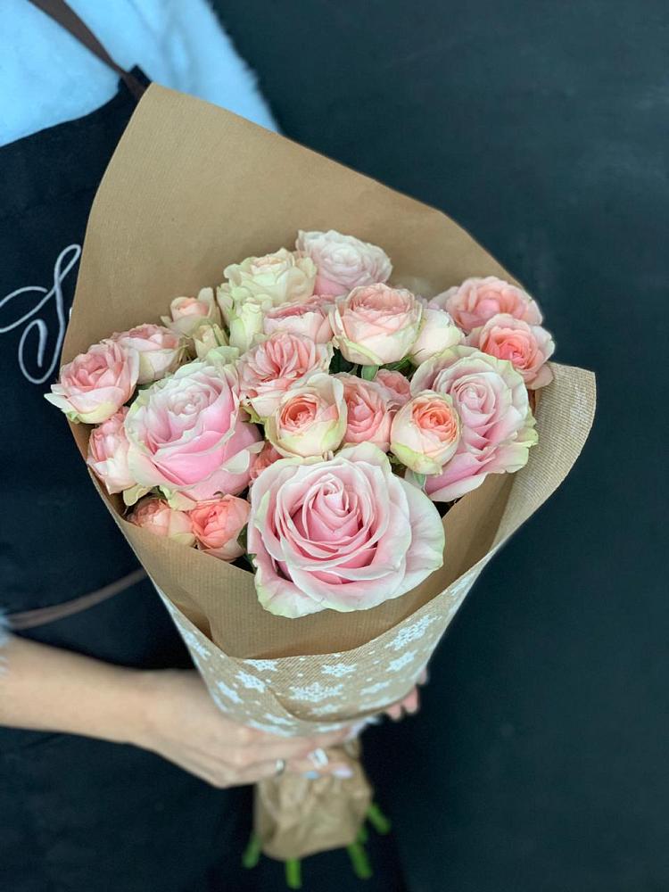 Букет цветов из: Хризантемы и Розы в Красном Холме Тверской области