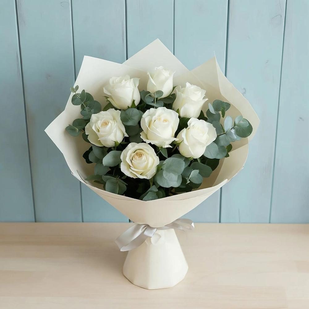 Букет Белые розы в Эвкалипте в Красном Холме Тверской области