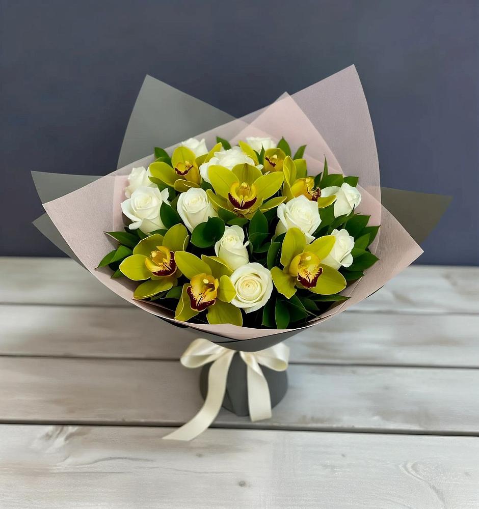 Букет цветов из: Орхидеи и Розы в Красном Холме Тверской области