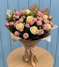 Букет цветов из:  Розы в Красном Холме Тверской области