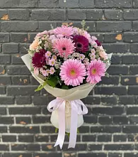 Букет цветов из:  Герберы и Хризантемы в Красном Холме Тверской области