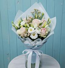 Букет цветов из:  Розы и Лизиантусы в Красном Холме Тверской области