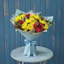 Букет цветов из:  Альстромерии и Хризантемы в Красном Холме Тверской области