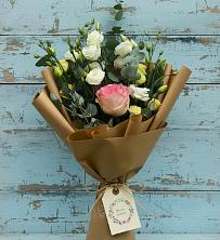 Букет цветов из:  Розы и Лизиантусы в Красном Холме Тверской области