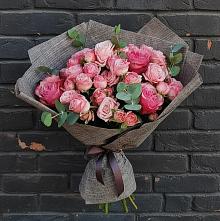 Букет цветов из:  Розы в Красном Холме Тверской области