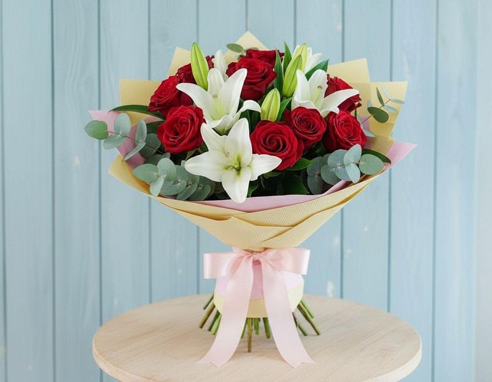 Букет цветов из: Лилии и Розы в Красном Холме Тверской области